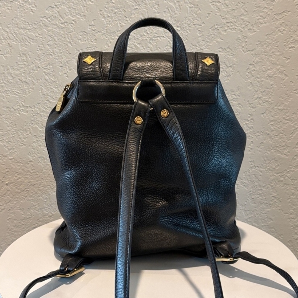 MCM Black Leather (Unisex) Backpack / Handbag Authentic ( EXCELLENT CONDITION) - Picture 7 of 14